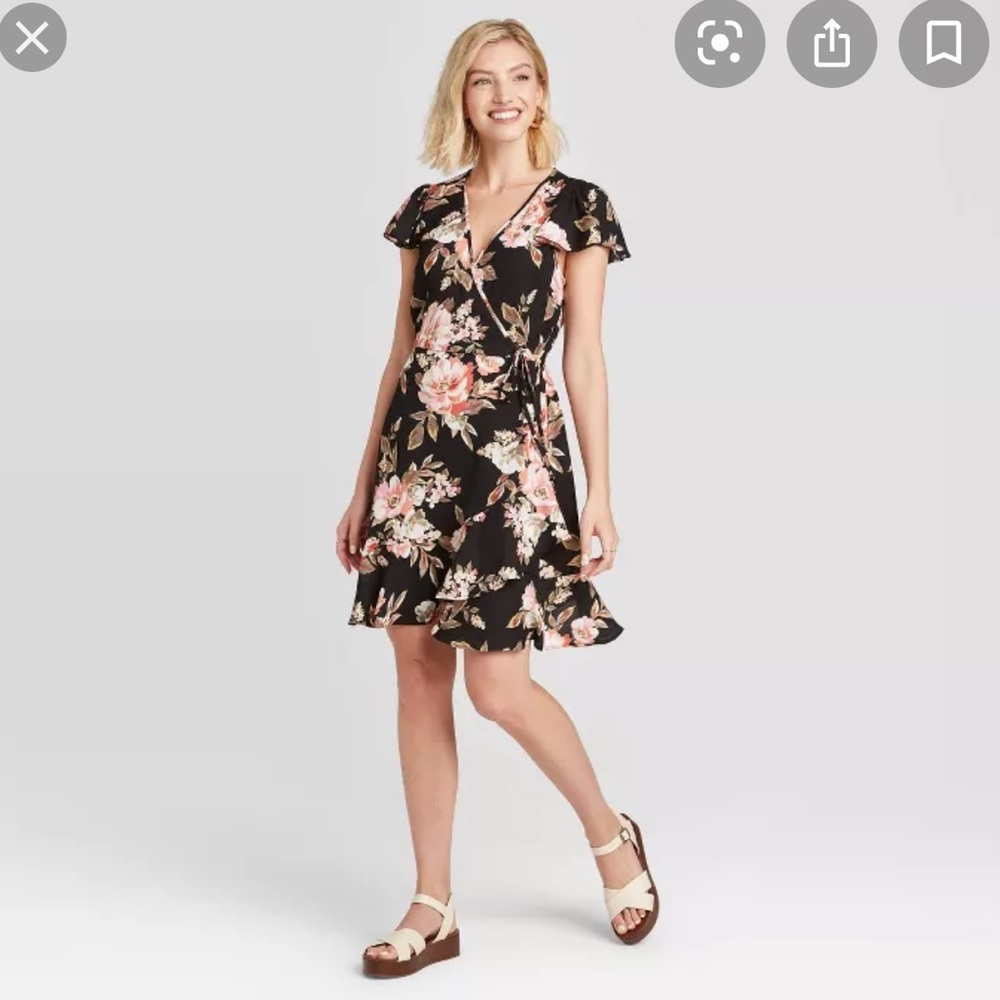 NWT Target Floral Print Short Sleeve V-Neck Dress